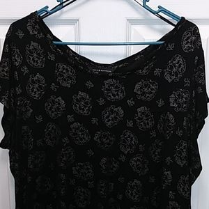 Rock & Republic Black Metallic Silve Skull T-shirt